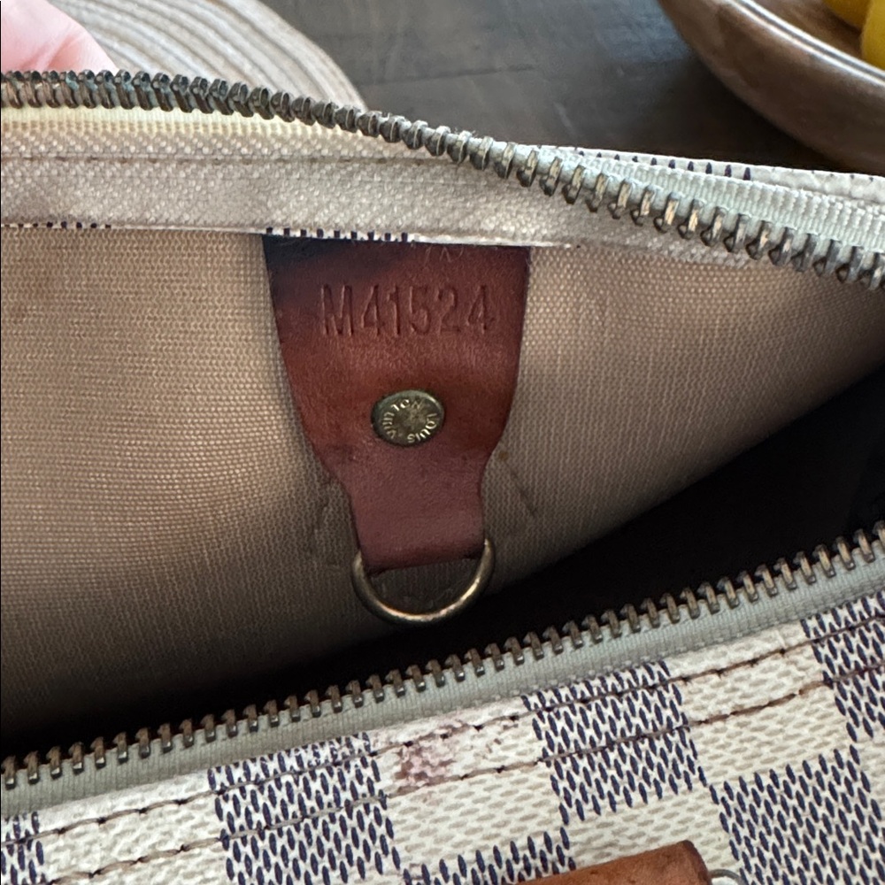 Authentic Louis Vuitton Damier Azur Speedy 30 - Picture 6 of 11